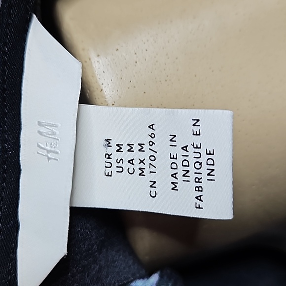 H& M MAXI WRAP DRESS IN BLACK WITH BLUE DESIGN SIZE MEDIUM - Picture 8 of 8